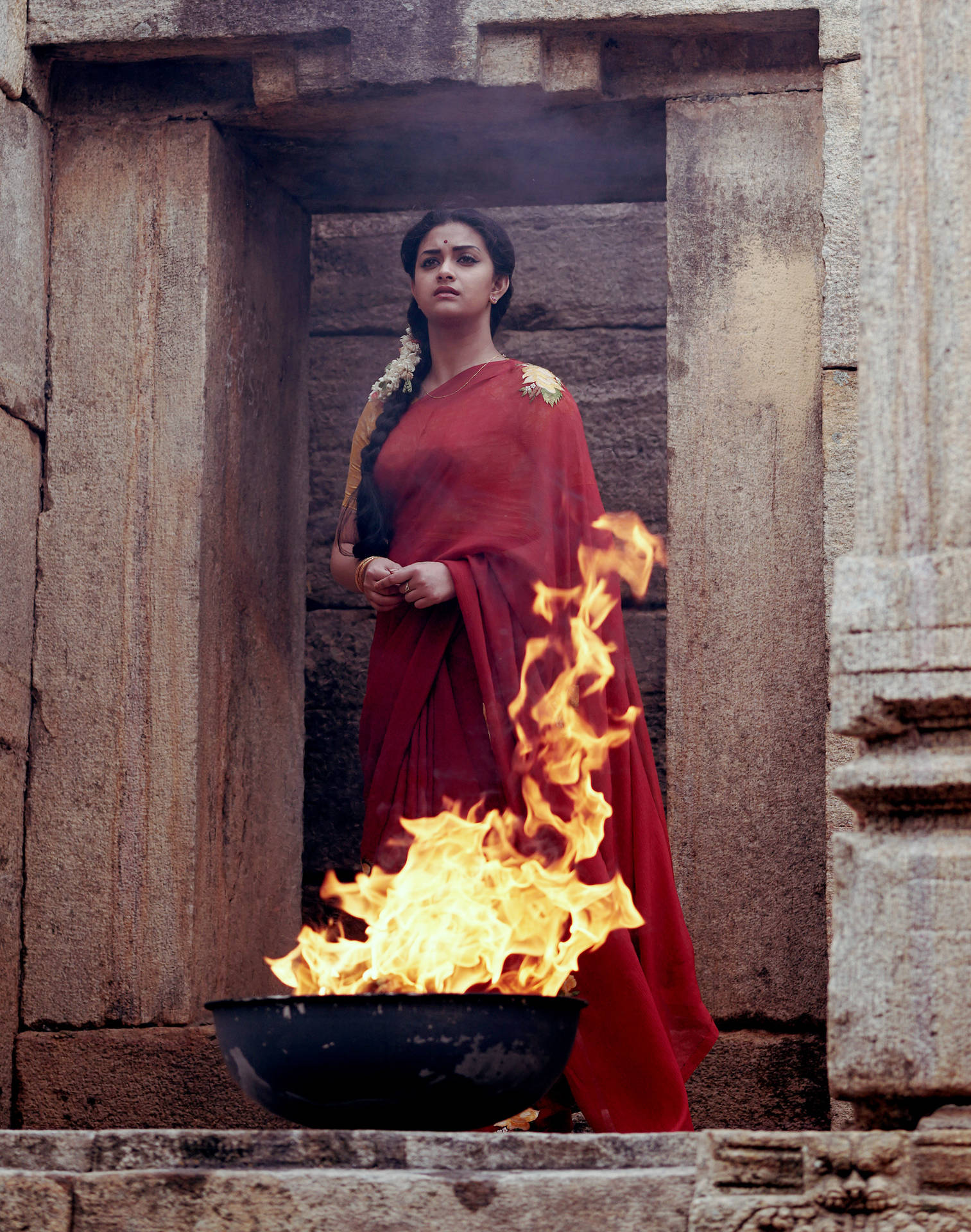 Ravishing Keerthi Suresh In Flaming Crimson Saree