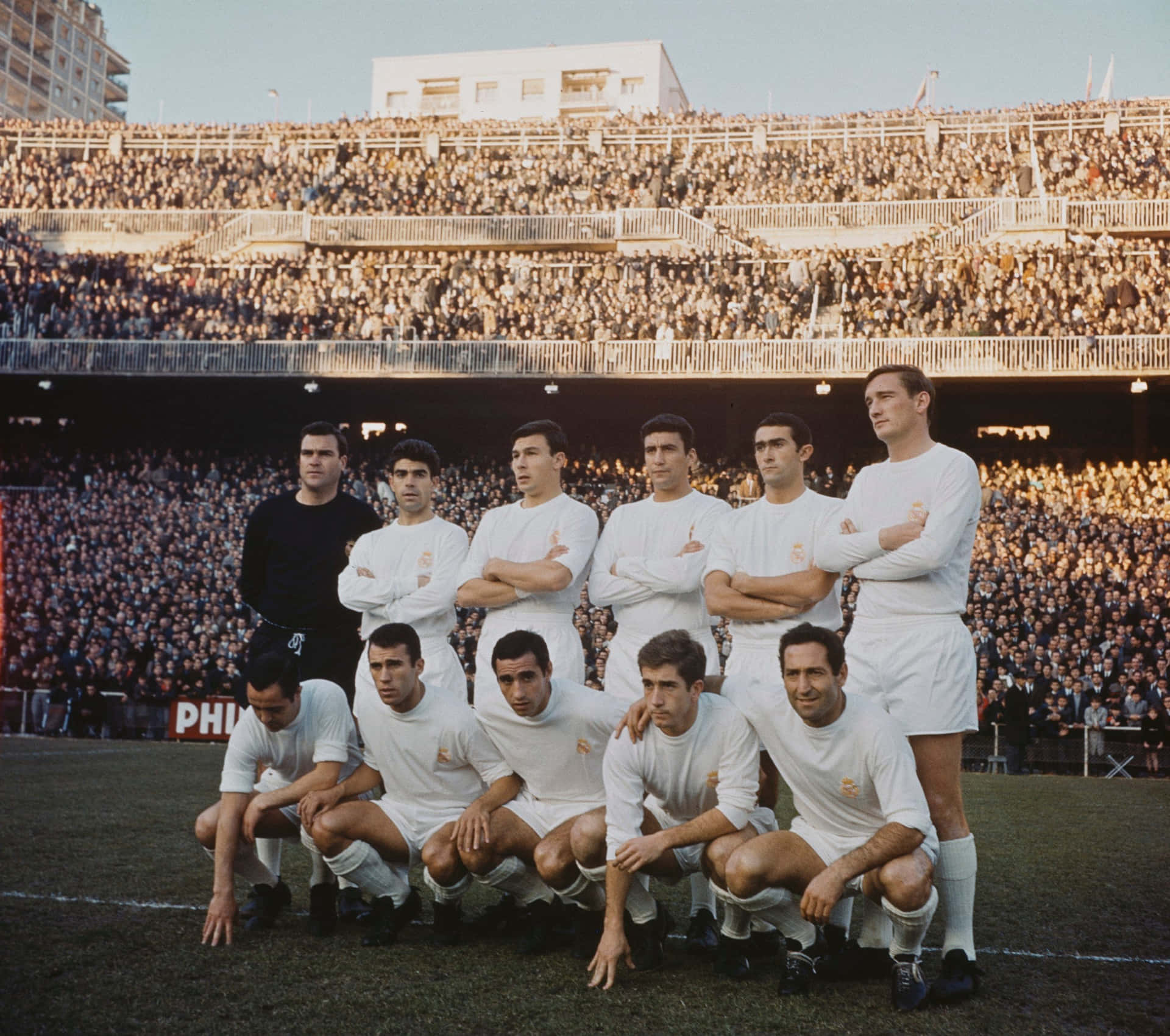 Real Madrid Football Team Including Francisco Gento In 1967 Background