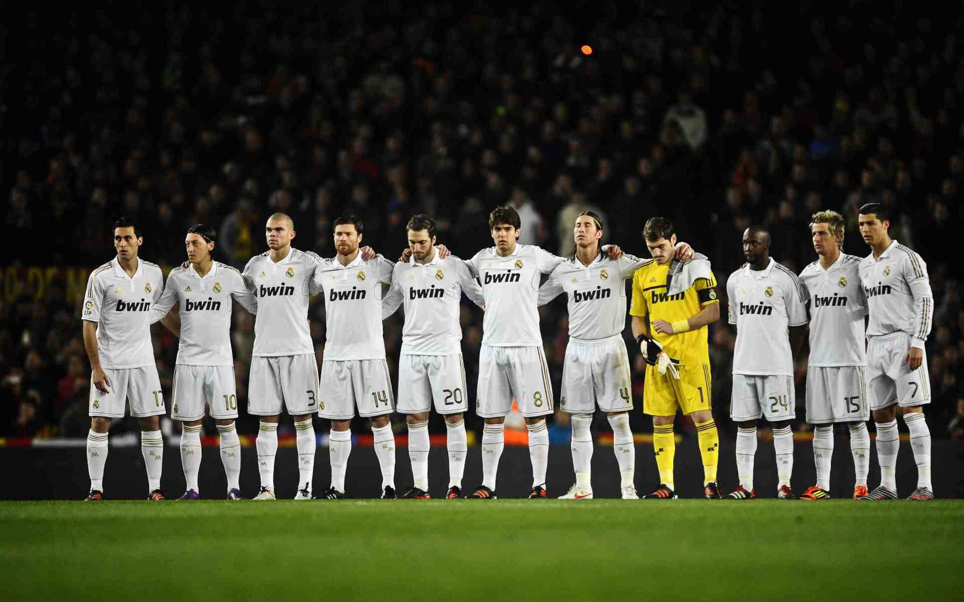 Real Madrid Main Players Line-up Background