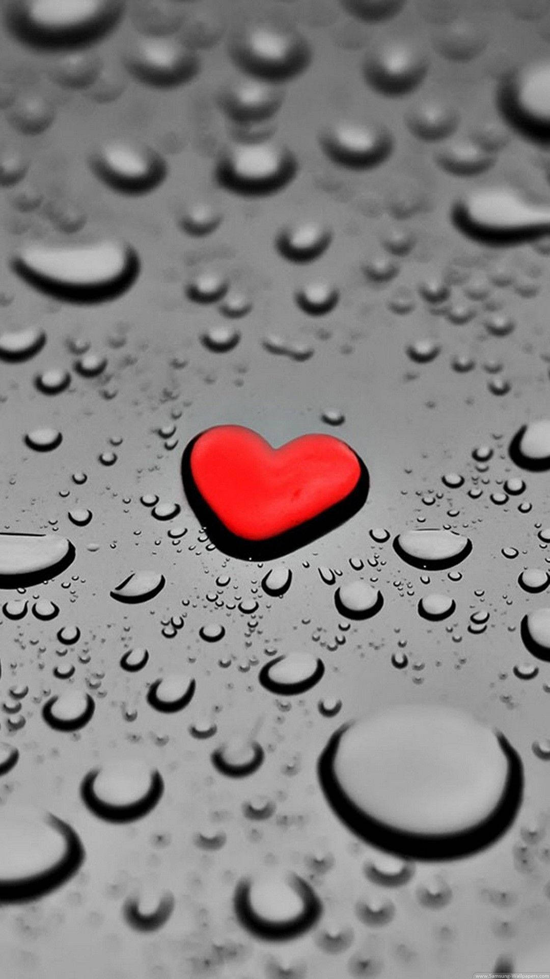 Really Cool Love Heart And Water Drops Background