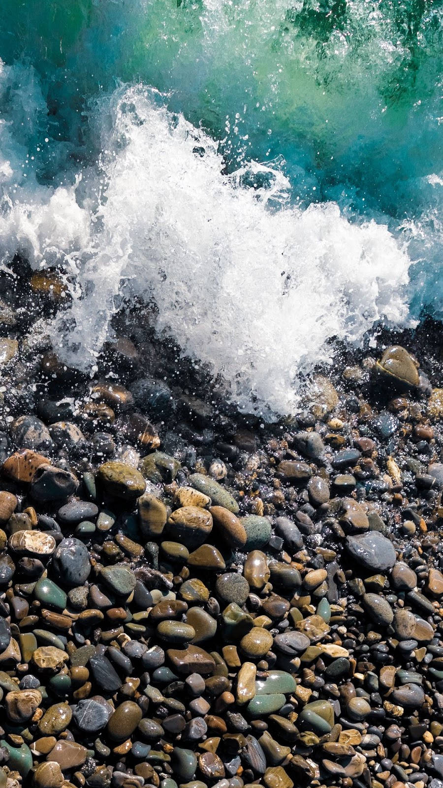 Realme 7 Pro Rocks Shore Background