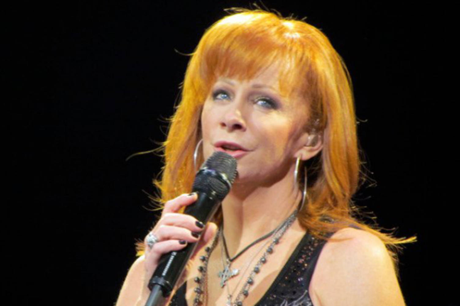 Reba Mcentire Queen Of Country Singing Live