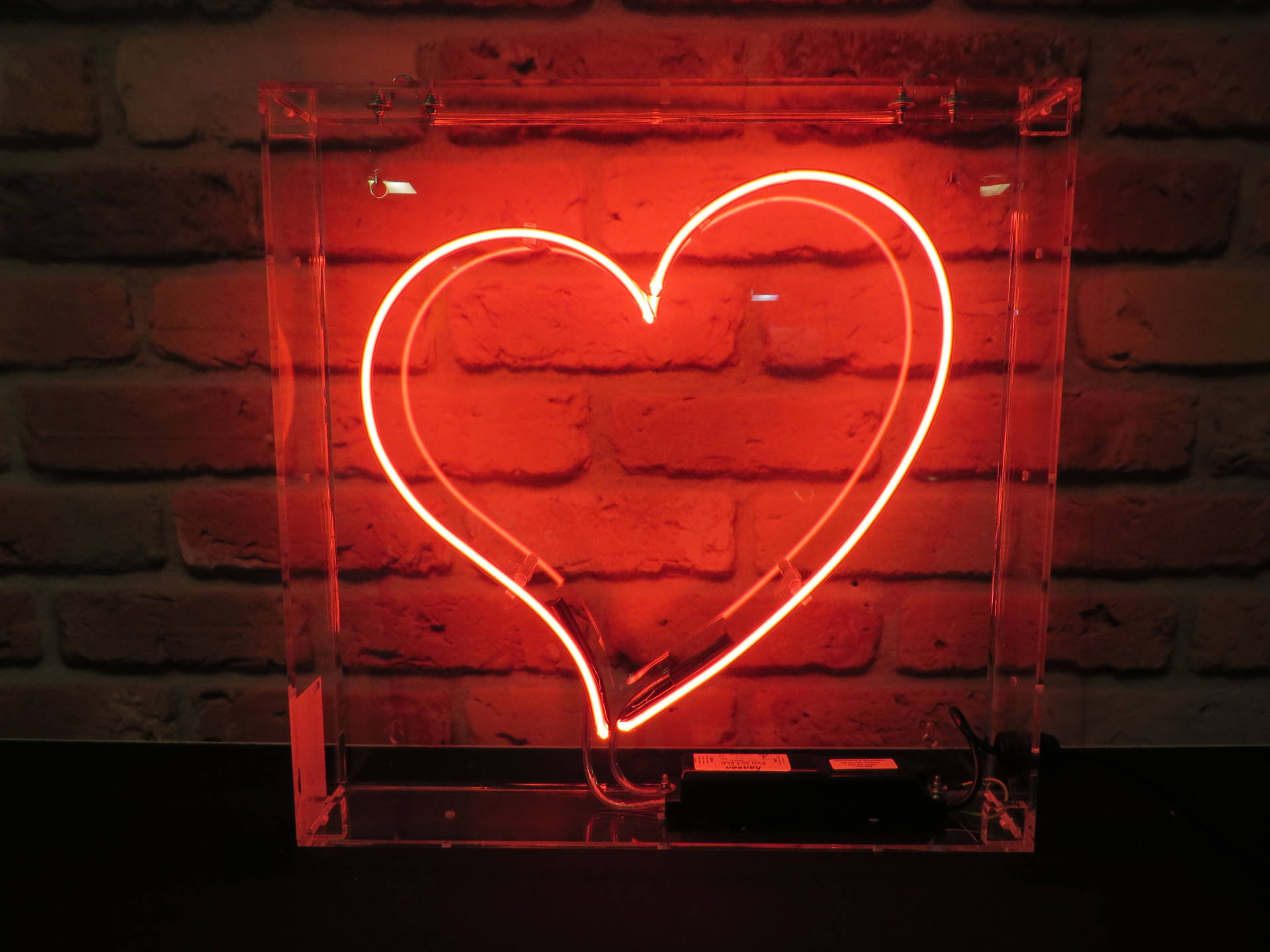 Red Aesthetic Neon Heart Lamp Background