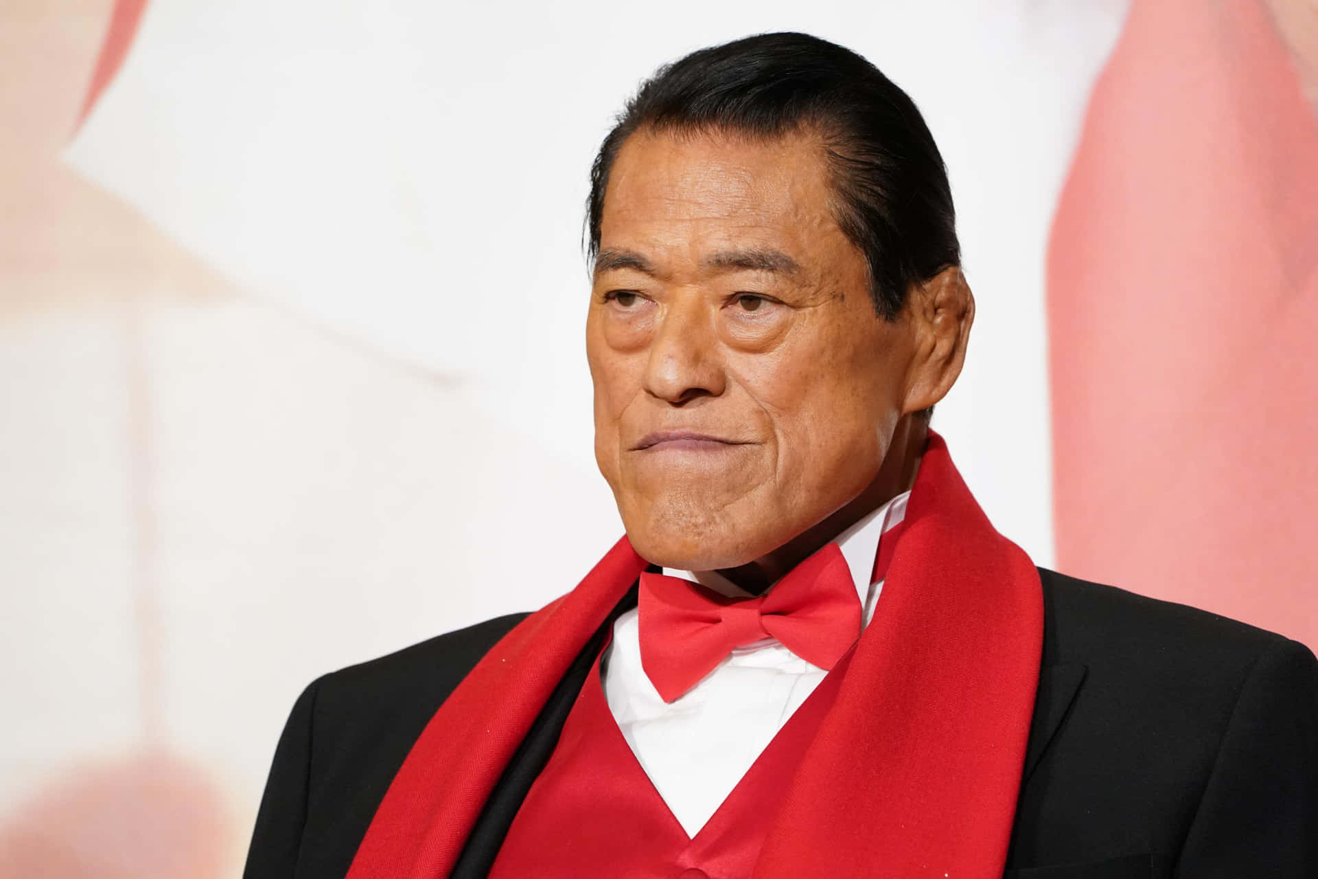 Red And Black Antonio Inoki Background