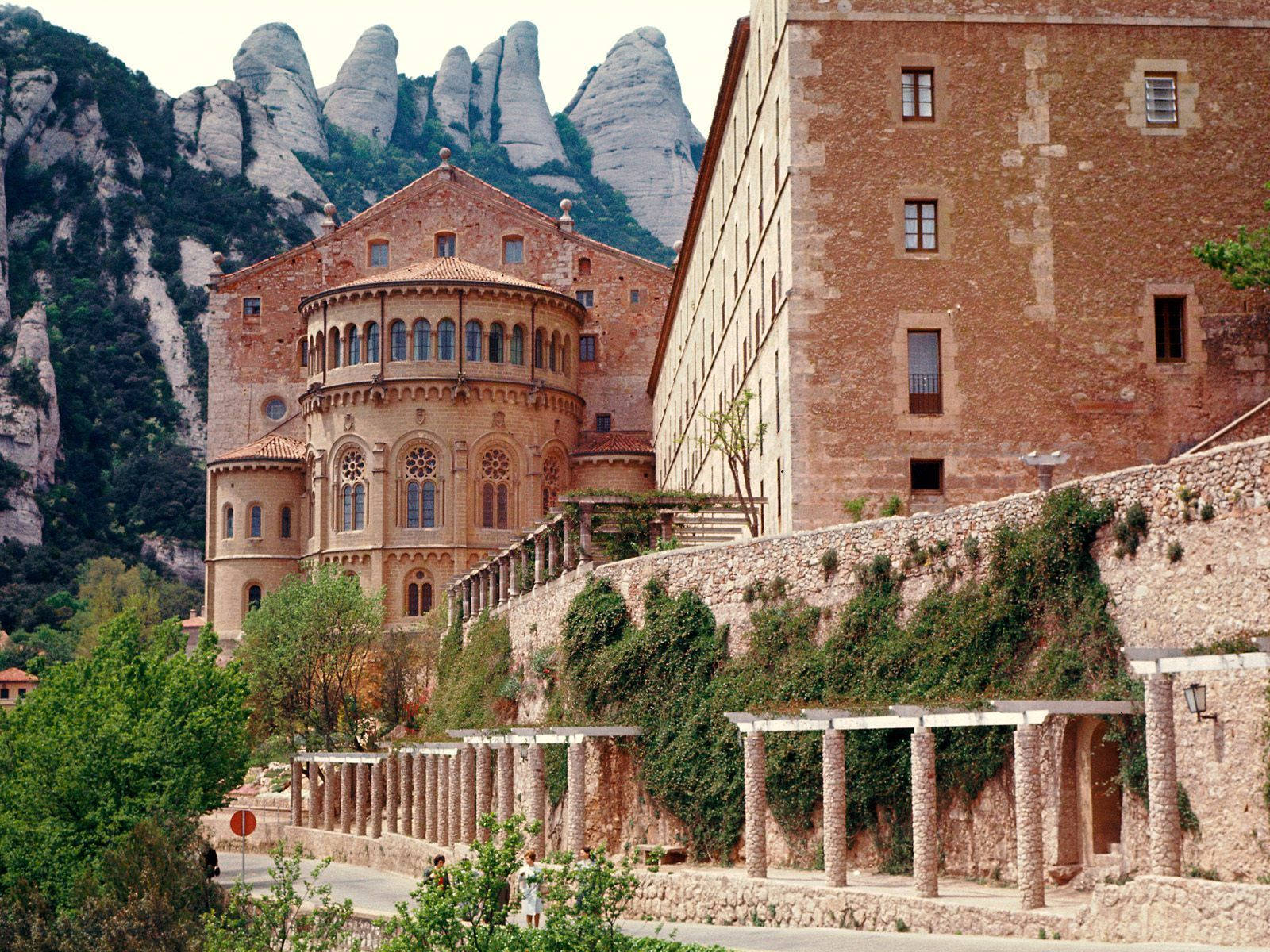 Red Brick Montserrat