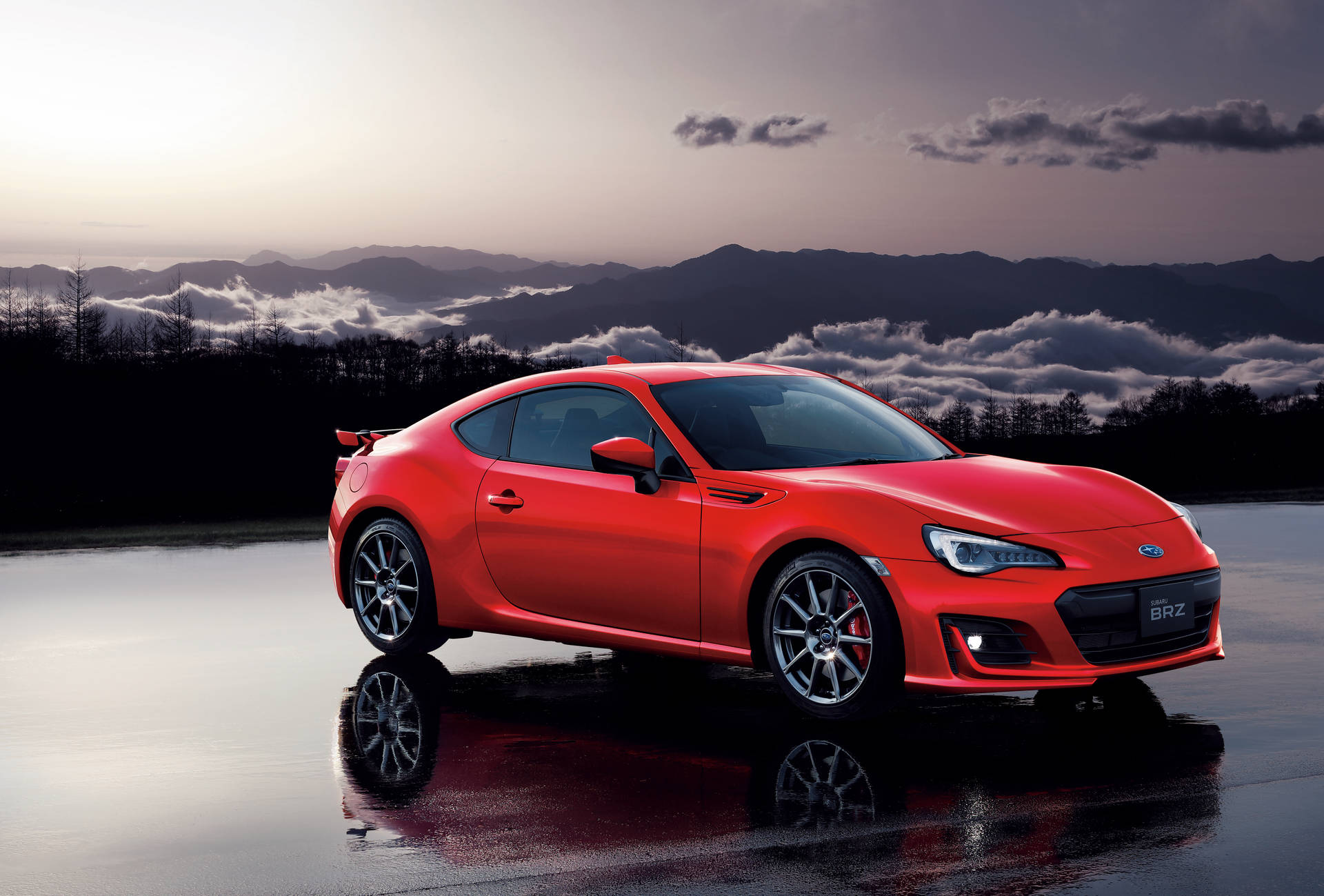 Red Brz On Wet Road Background