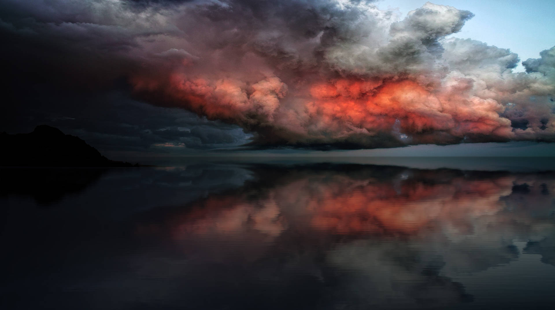 Red Clouds Of Storm Background