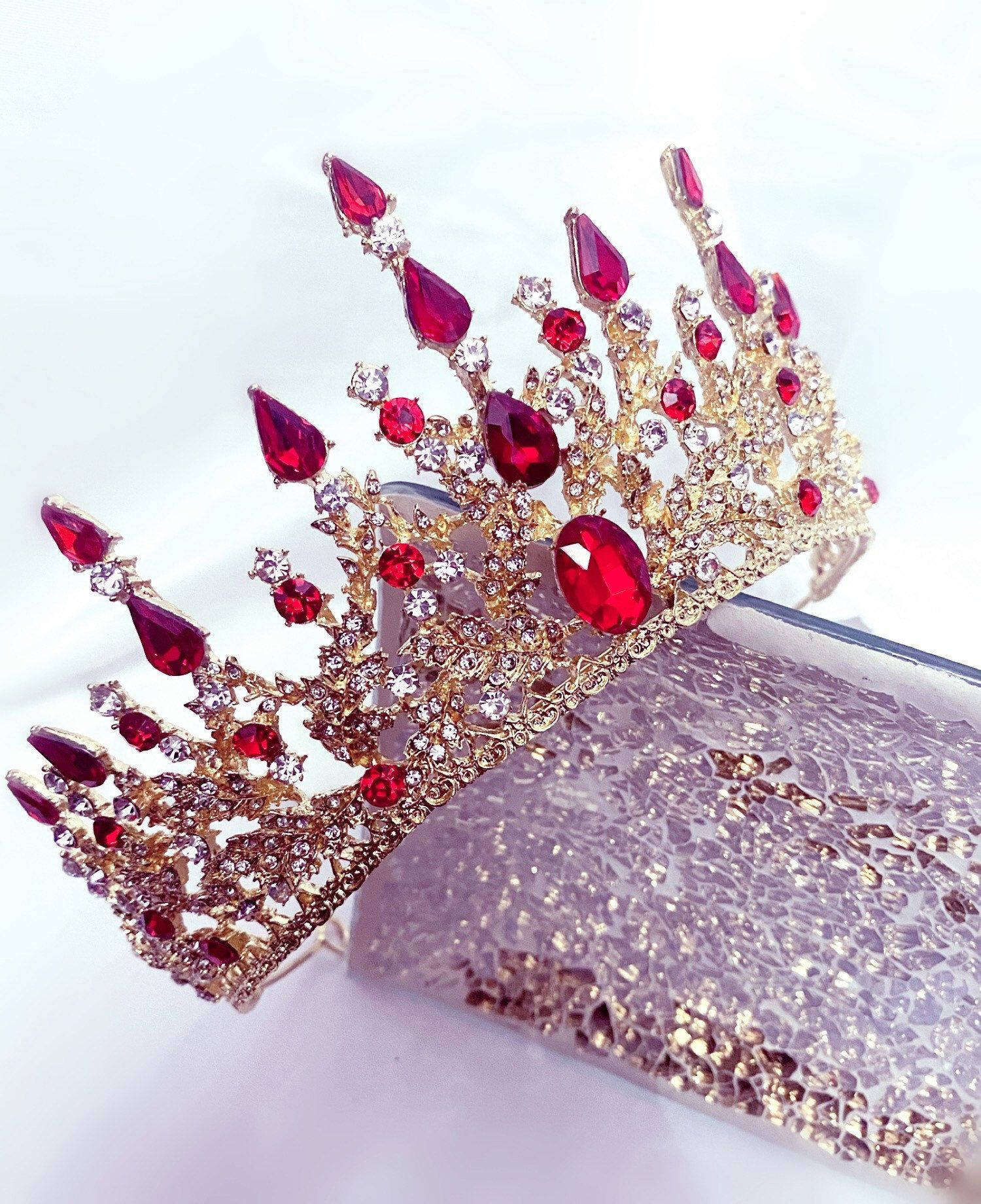 Red Crystal Bridal Crown Background