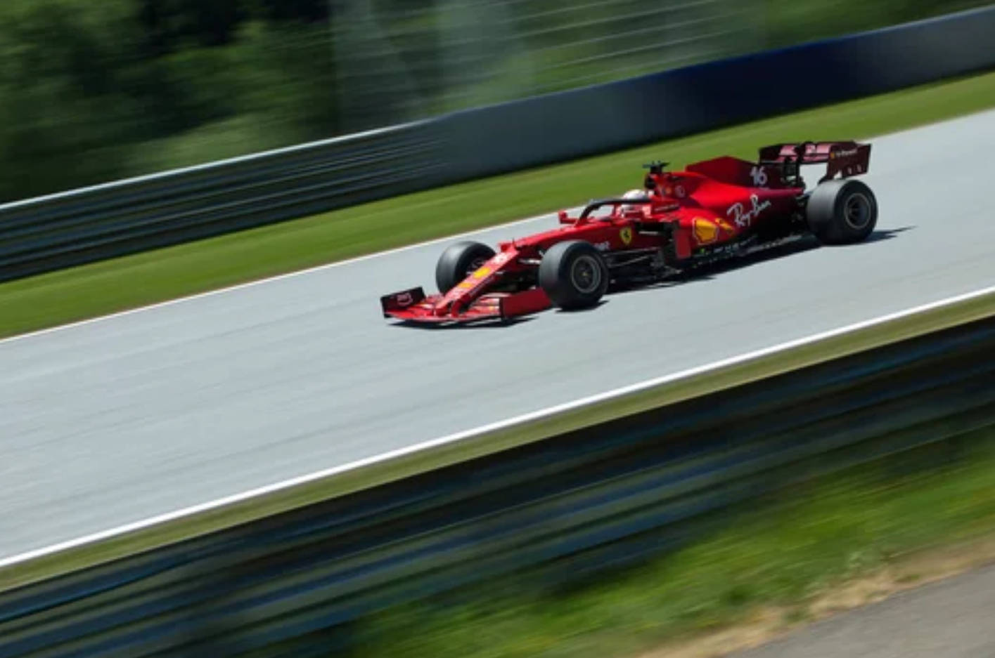 Red F1 4k Speeding Background
