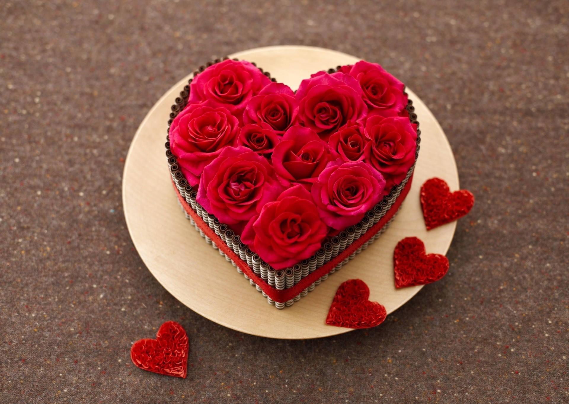 Red Flower Heart Cake Background