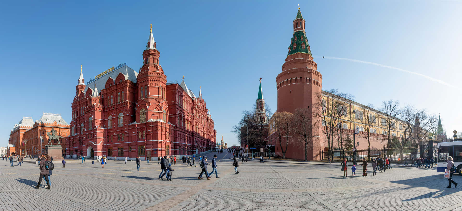 Red Kremlin Square Background