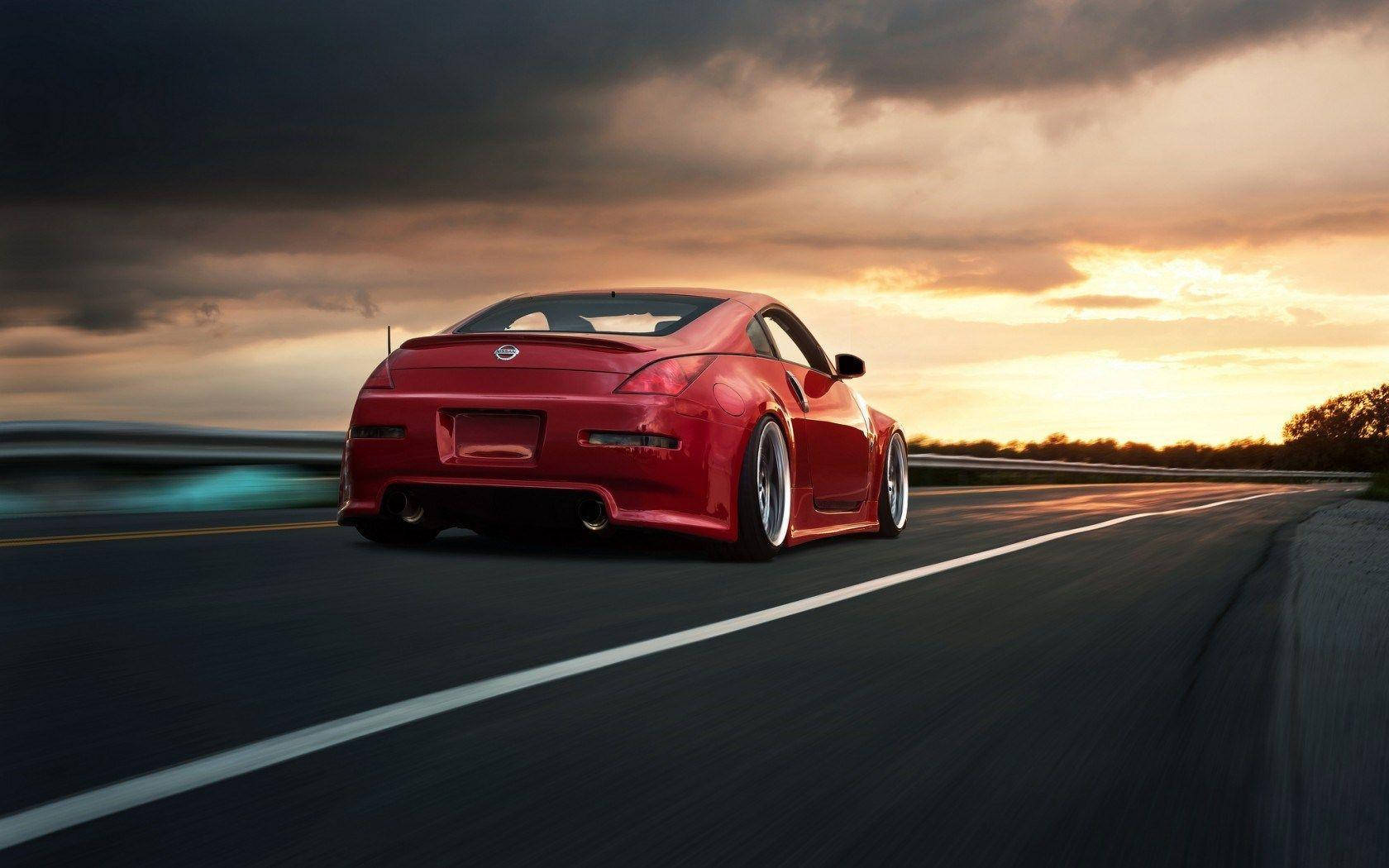 Red Nissan 350z Iphone Lock Screen