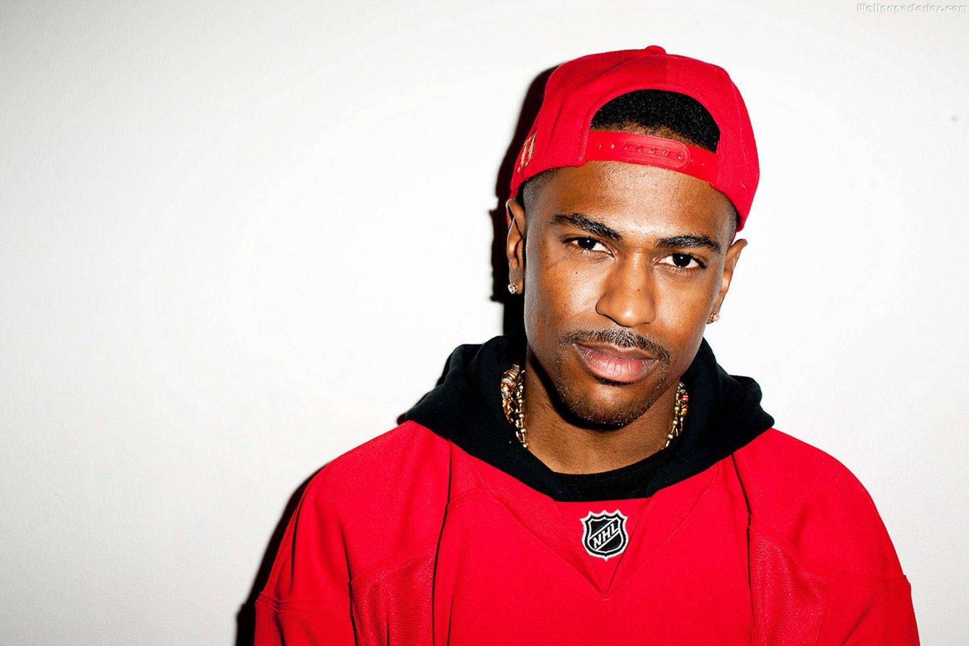 Red Outfit Big Sean Background