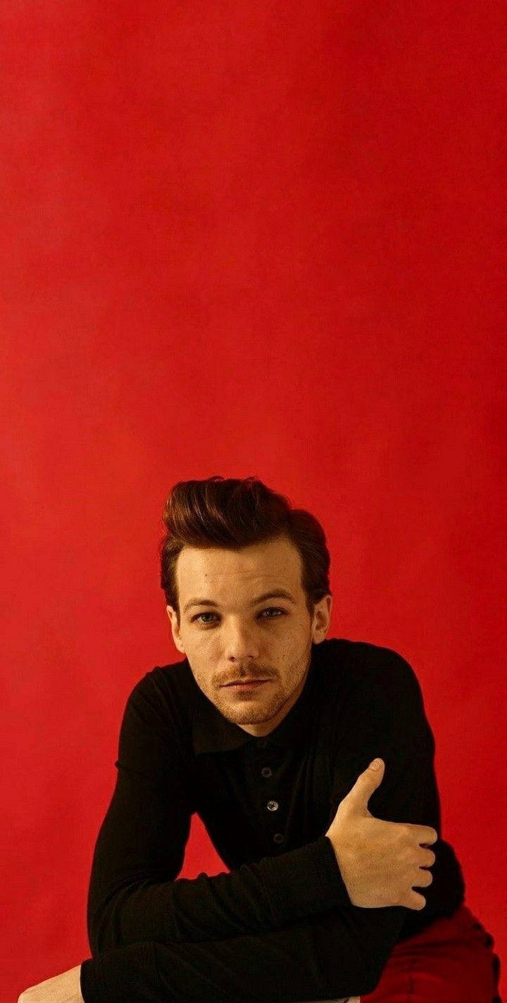 Red Portrait Of Louis Tomlinson Background