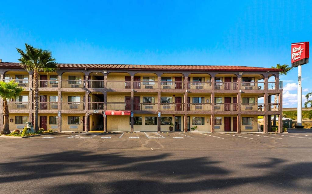 Red Roof Inn In Stockton, California