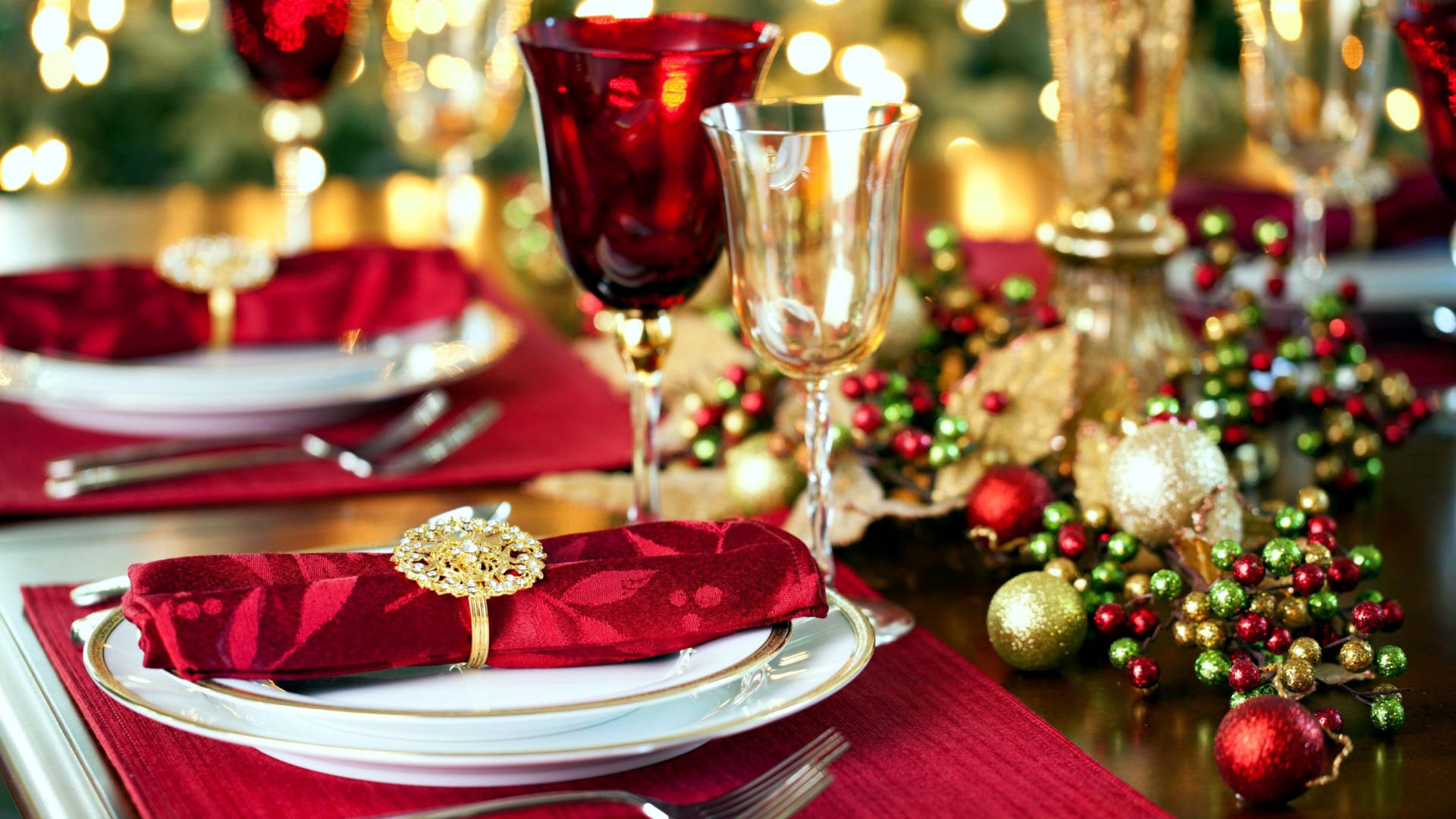 Red-themed Christmas Dinner Background