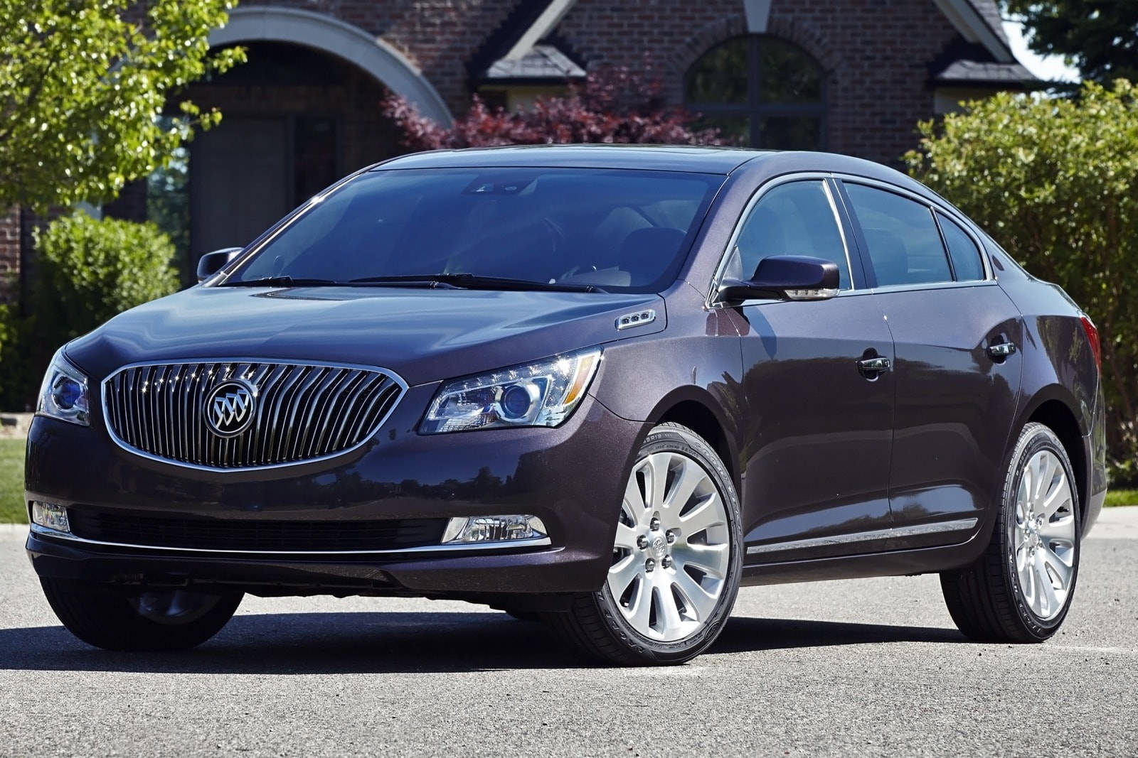 Redesigned 2014 Buick Lacrosse Background