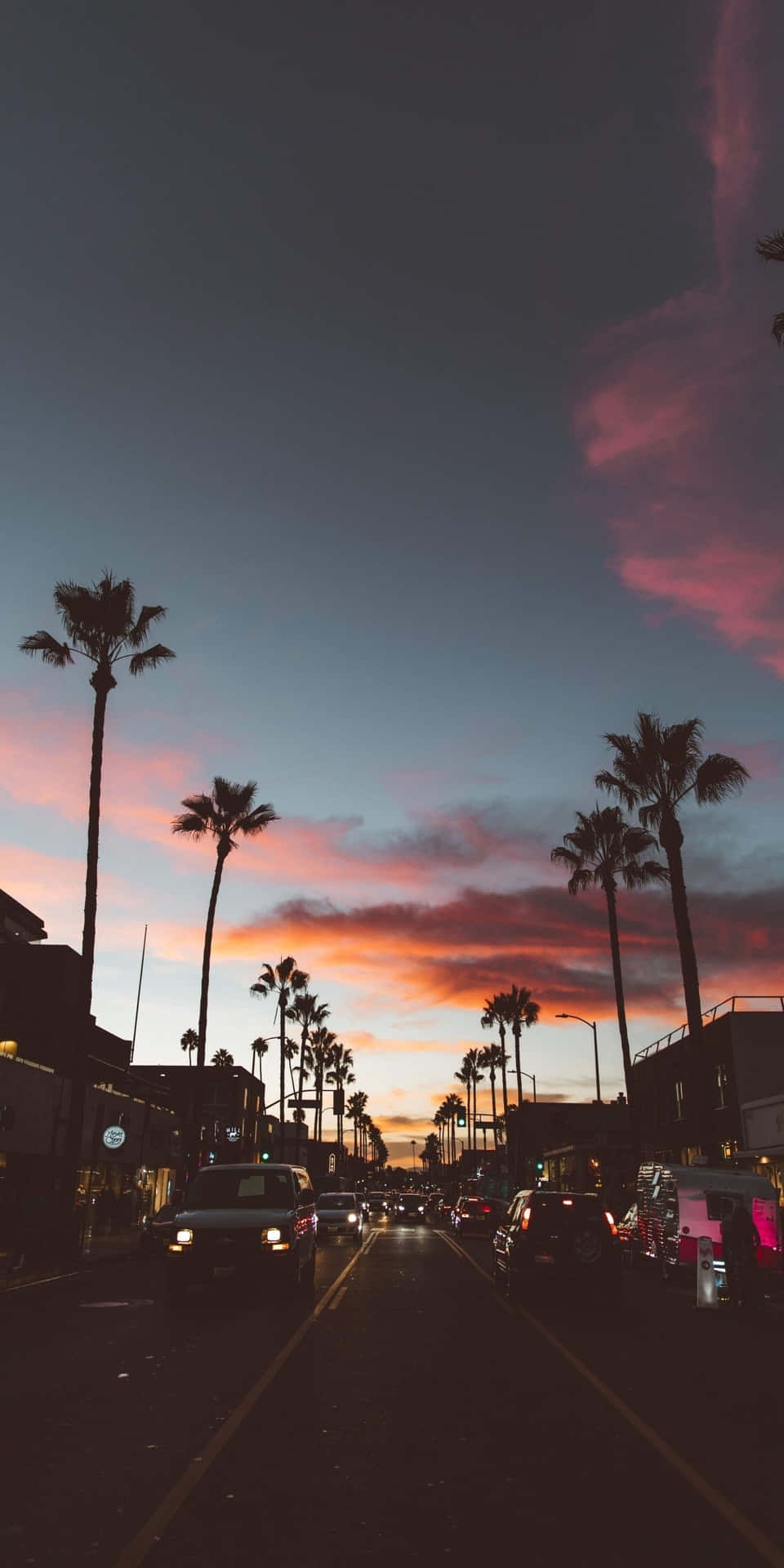 Rediscover A Modern California Aesthetic With This Beautiful Sunset. Background