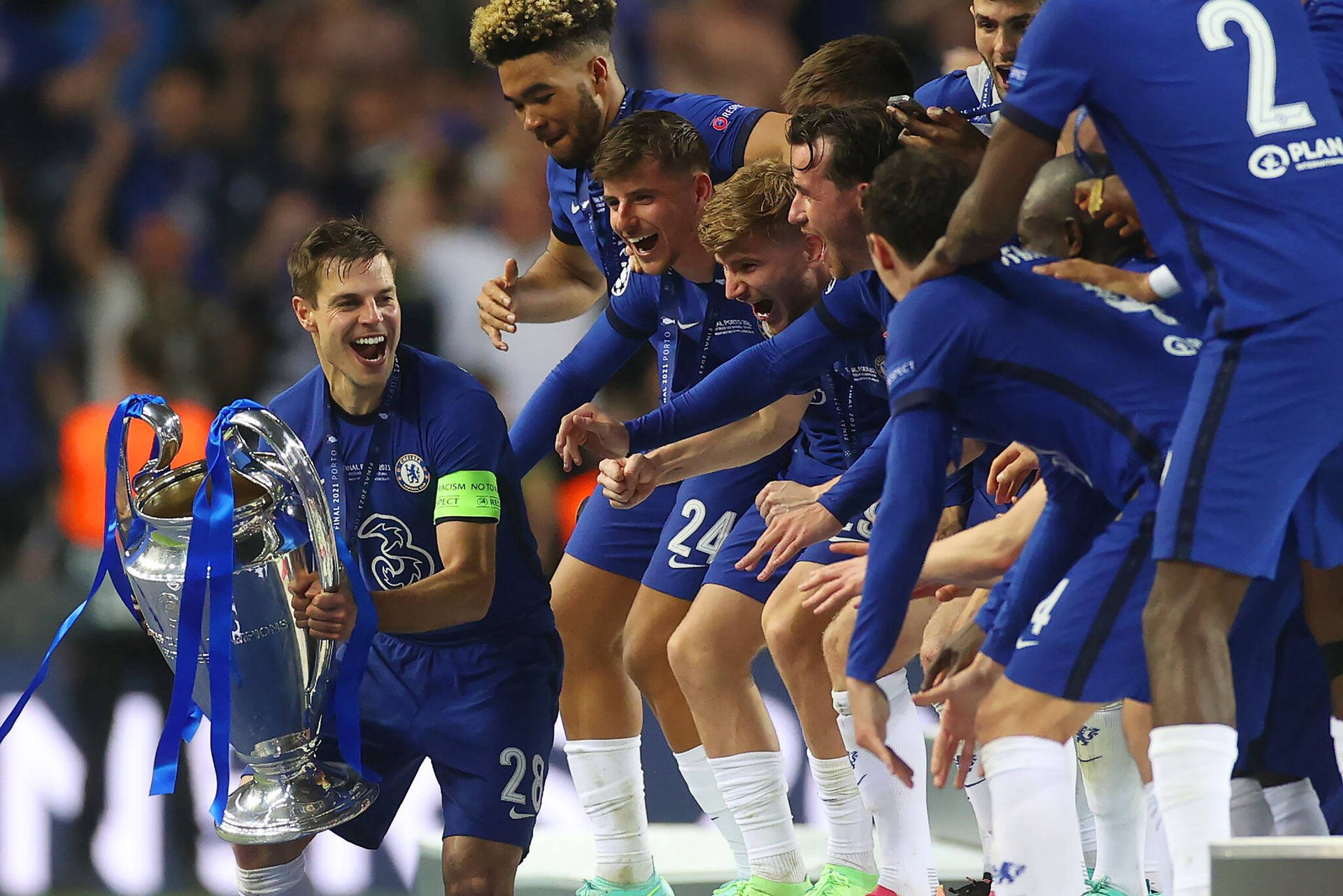 Reece James Chelsea Players Celebrating Background