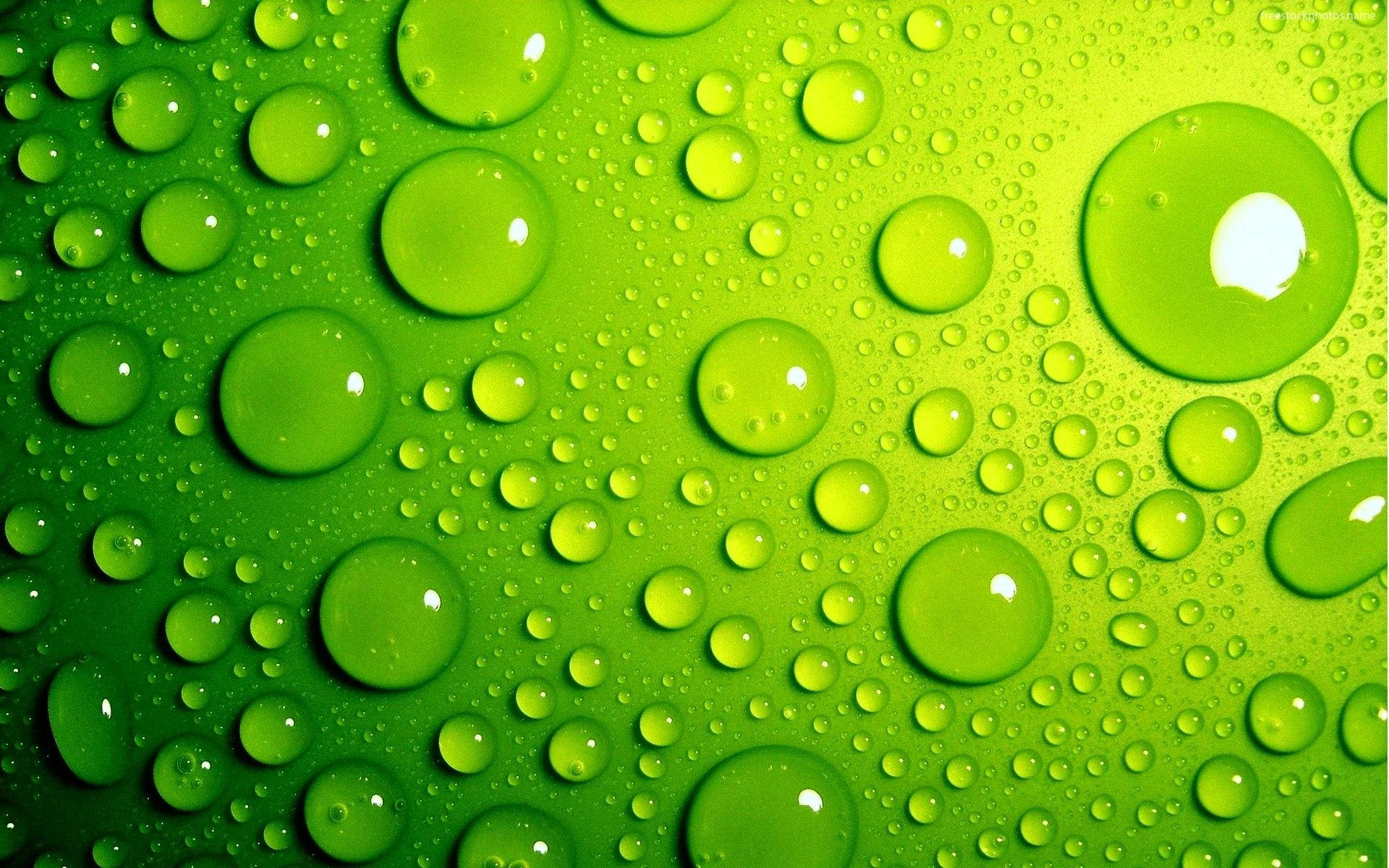 Reflection Of Green In Aqueous Droplets Background