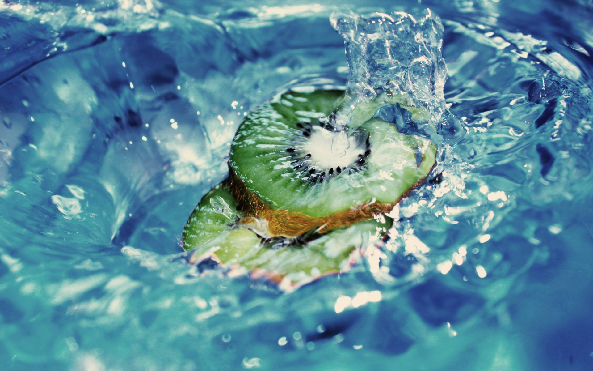 Refreshing Kiwi Splash Photography Background