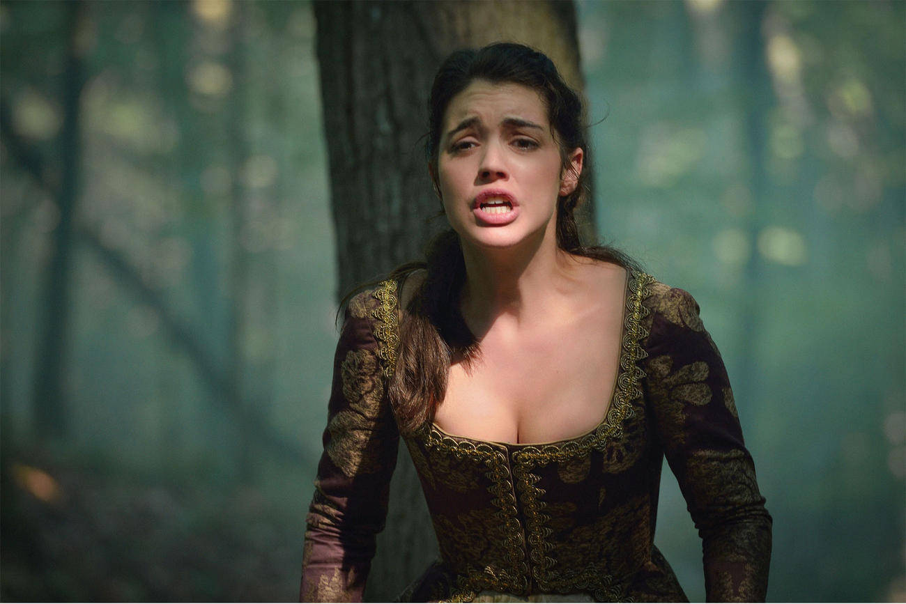 Reign Queen Mary Stuart In Forest