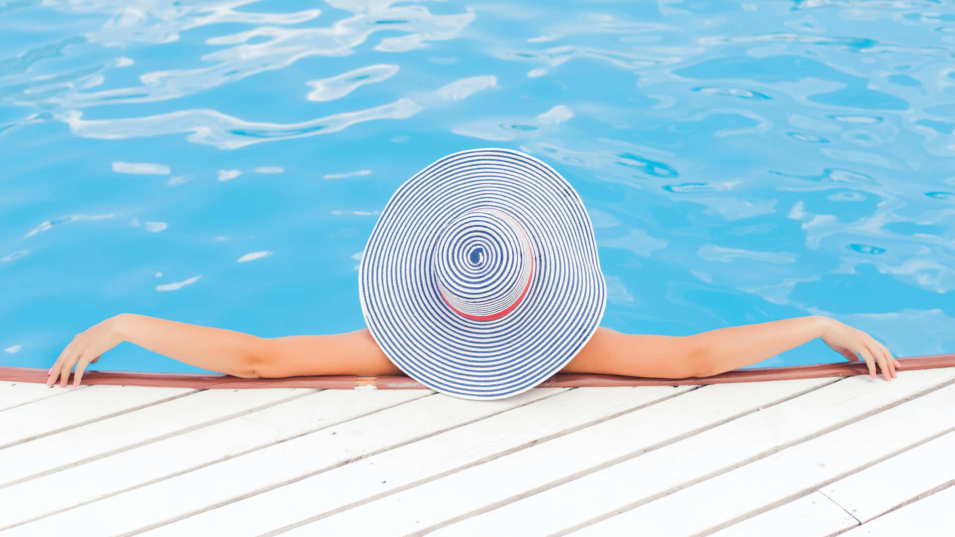 Relaxing Poolside Summer Hat4 K Ultra Wide.jpg Background