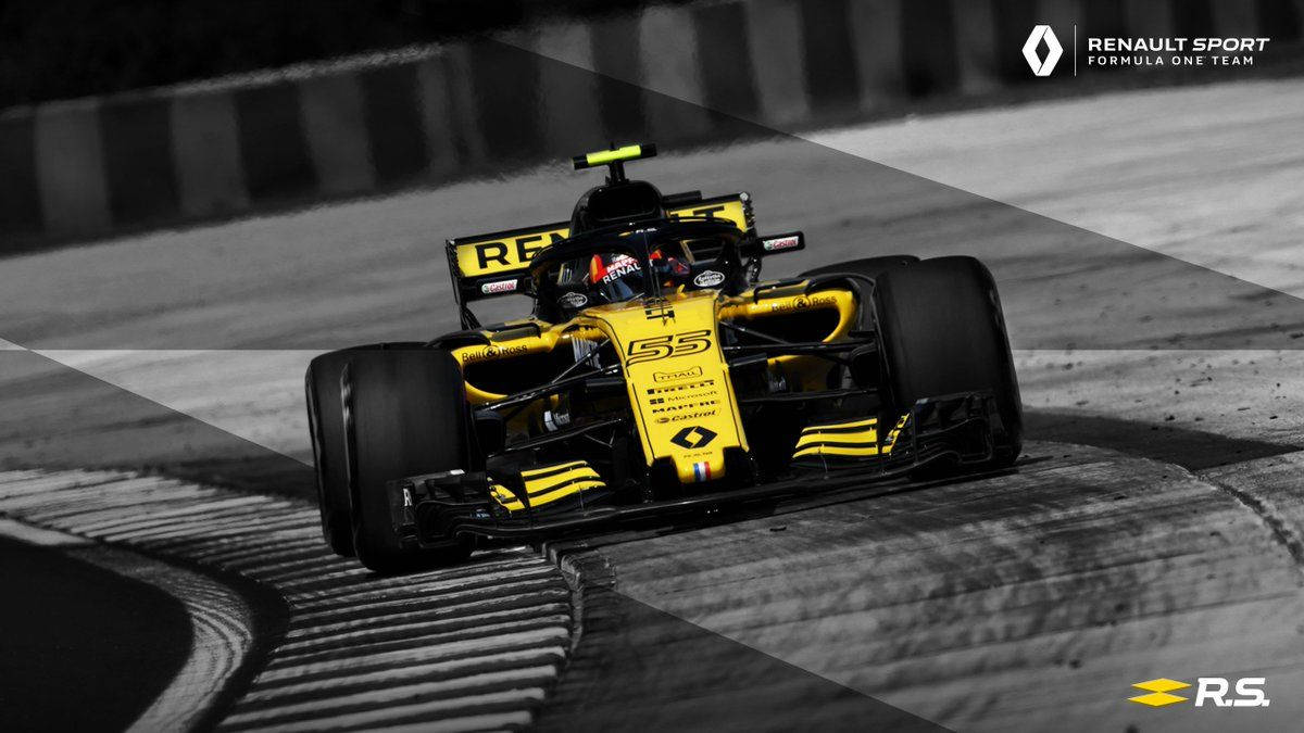 Renault F1 In Race Background