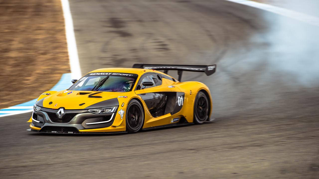Renault R.s. 01 In Action Background