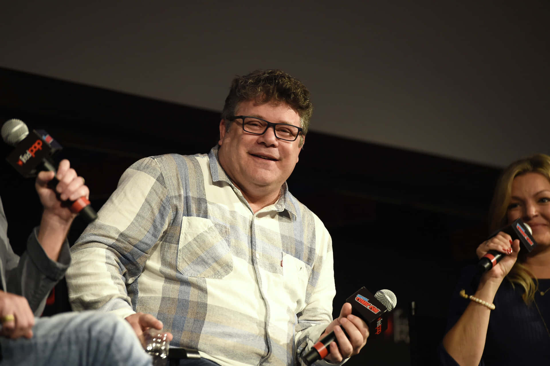 Renowned Actor Sean Astin In A Candid Shot Background