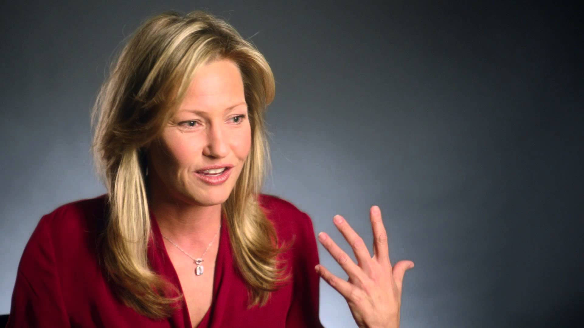 Renowned American Celebrity Joey Lauren Adams In A 2015 Interview Background