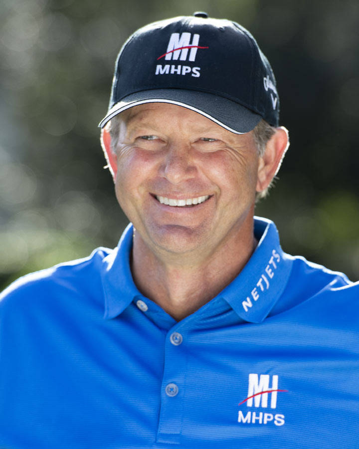 Retief Goosen Smiling And Wearing Blue Shirt