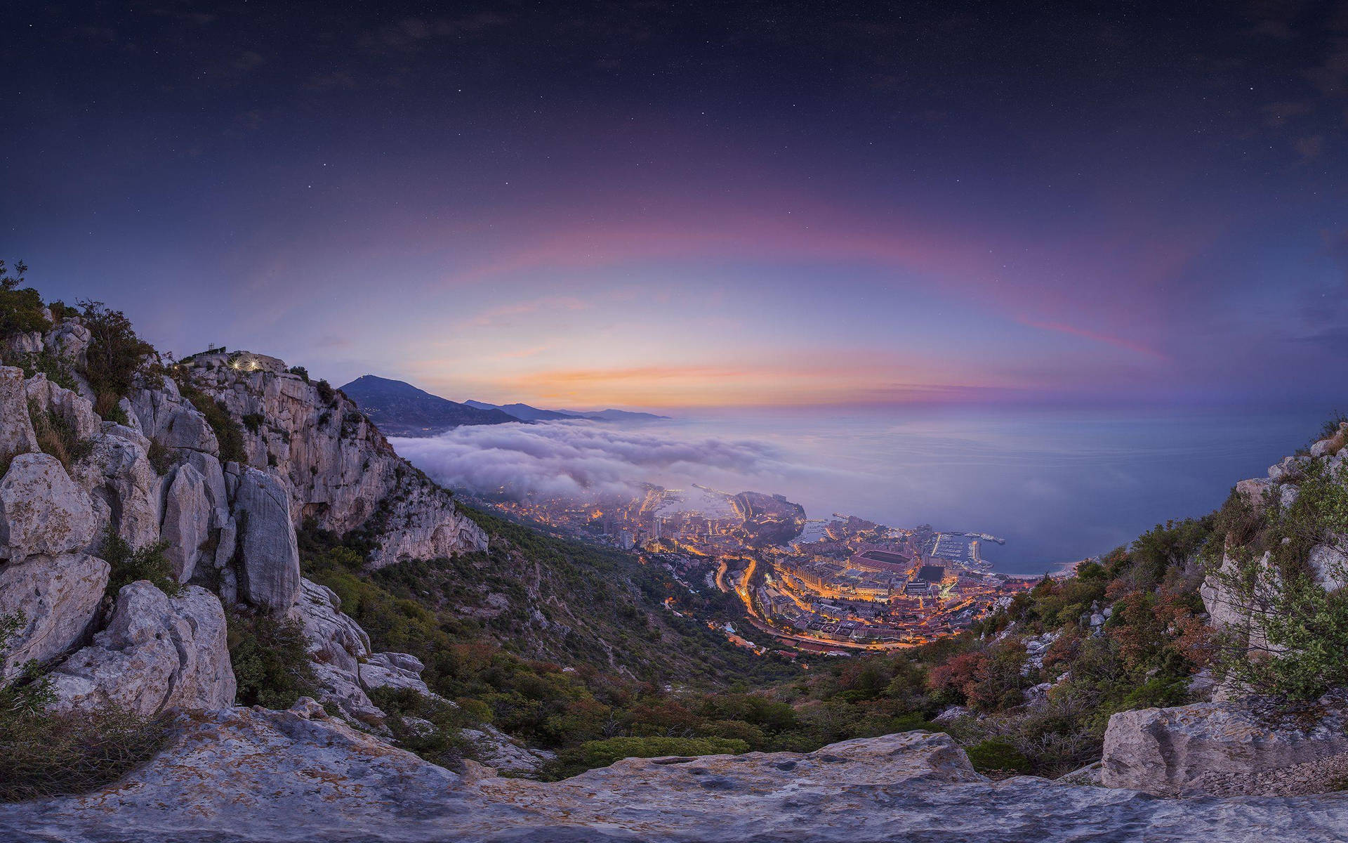 Retina Monaco Mountain View Background
