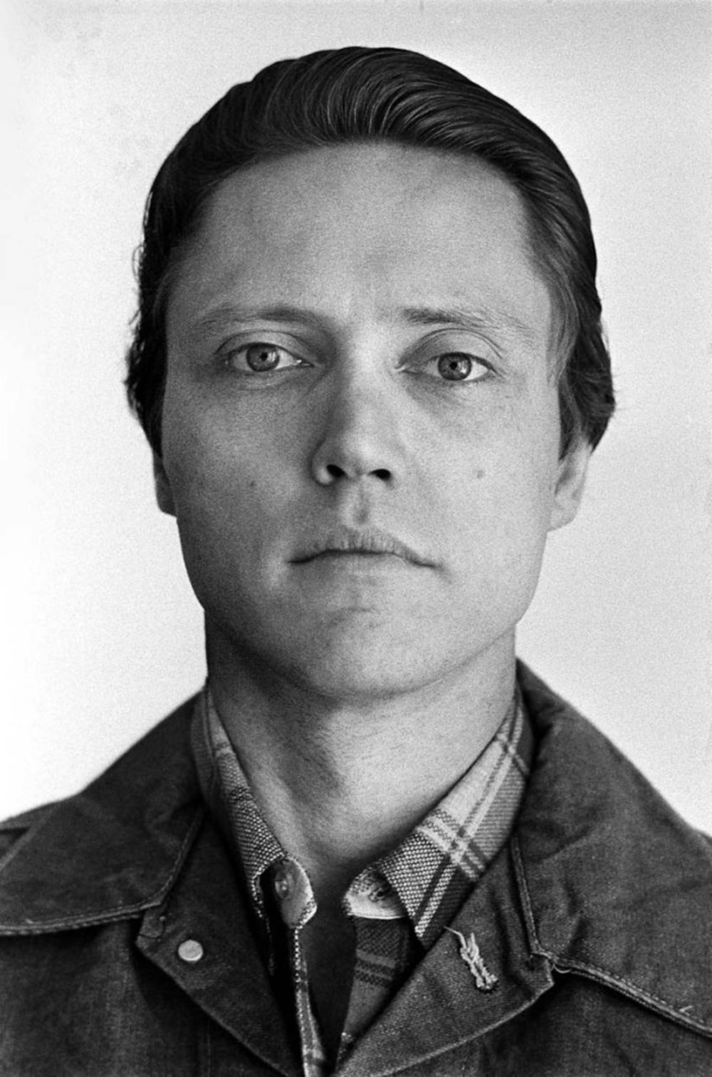 Retro Headshot Portrait Of Christopher Walken Background