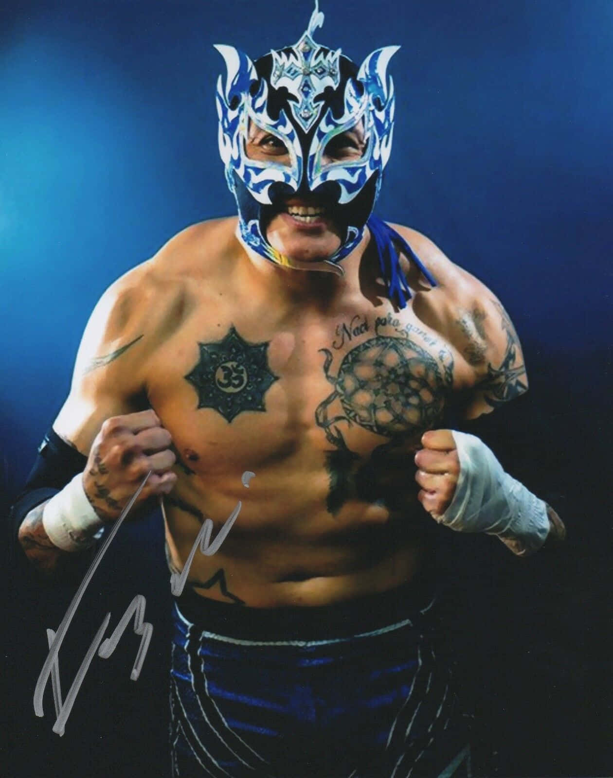 Rey Fenix Signed Photo Background