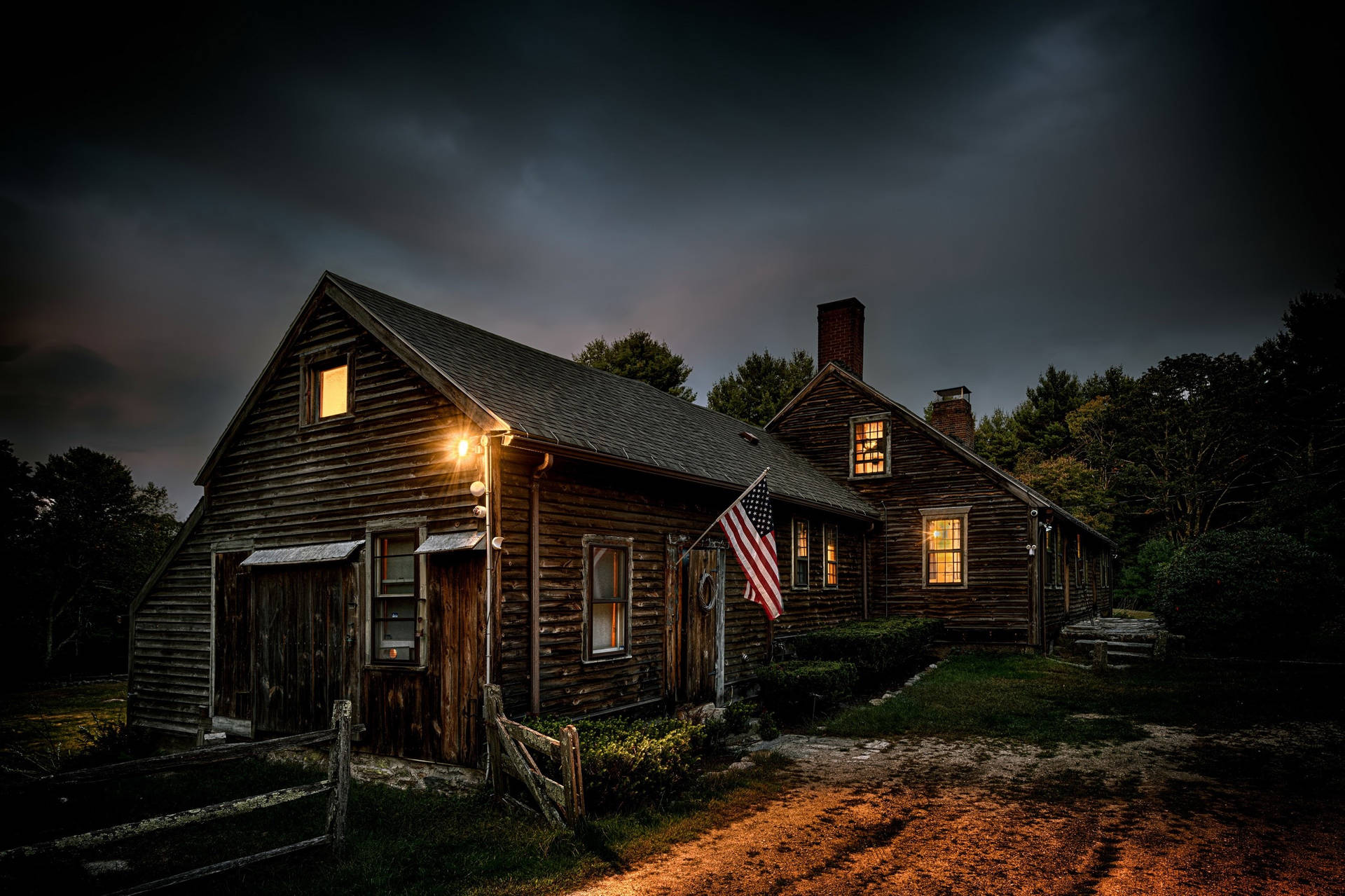 Rhode Island's Countryside Houses Background