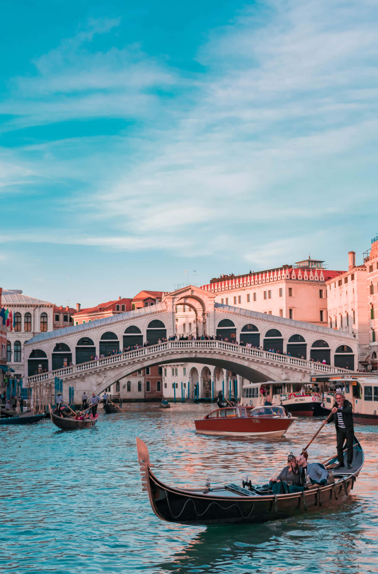 Rialto Bridge World Travel Destination Background