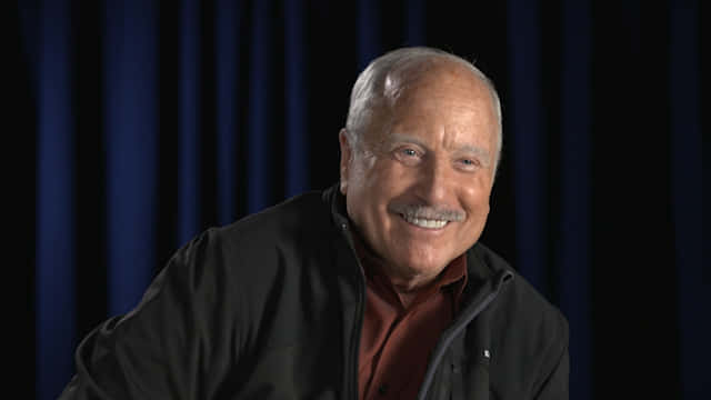 Richard Dreyfuss On Hot Seat Background