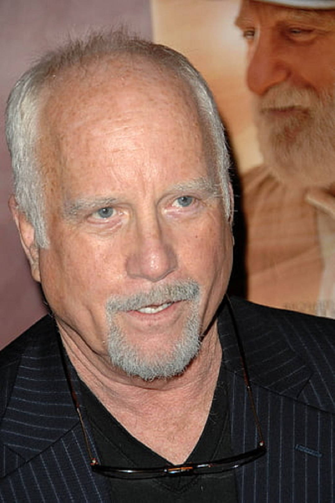 Richard Dreyfuss Portrait Background