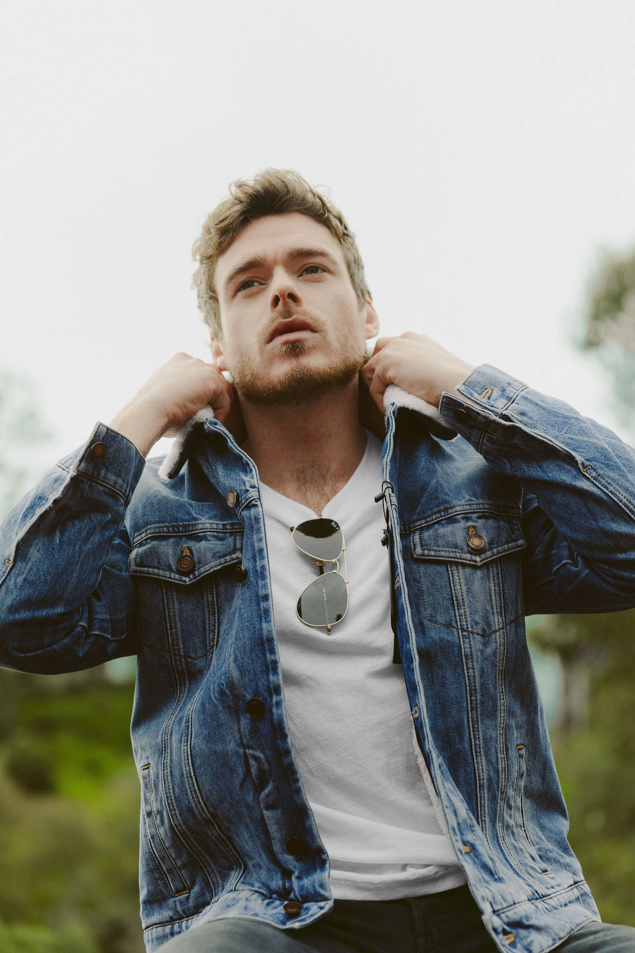 Richard Madden Denim Style Background