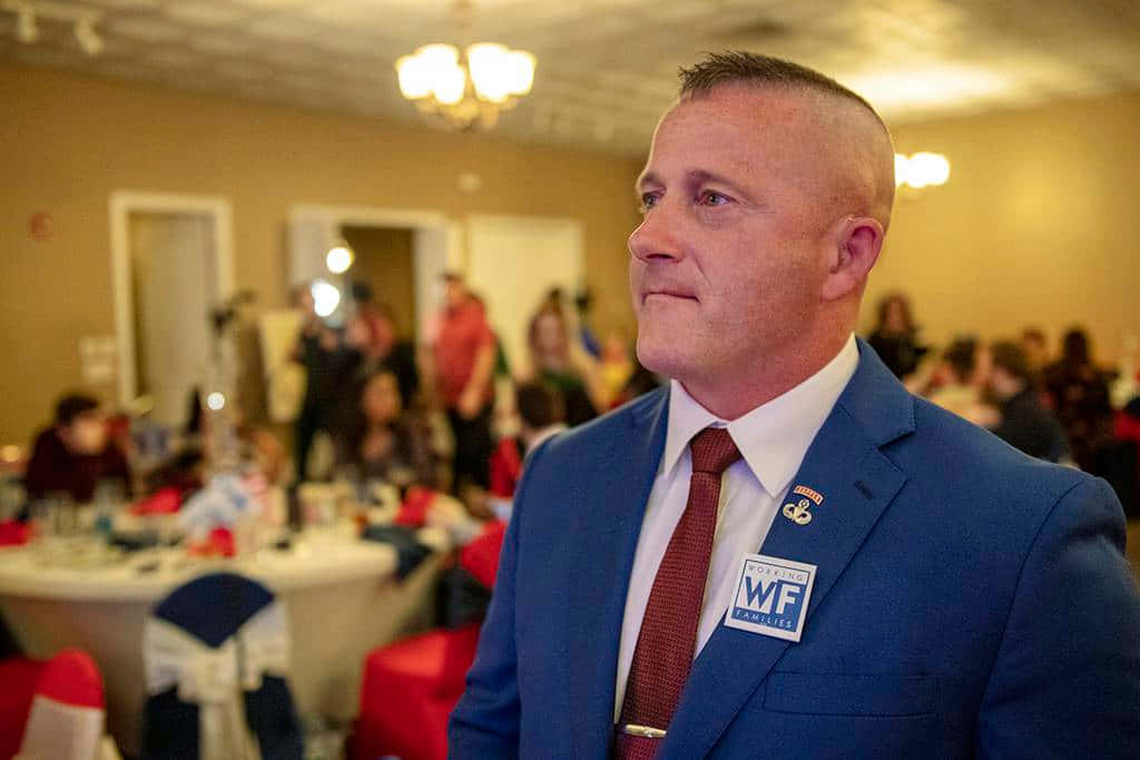 Richard Ojeda At A Formal Event Background