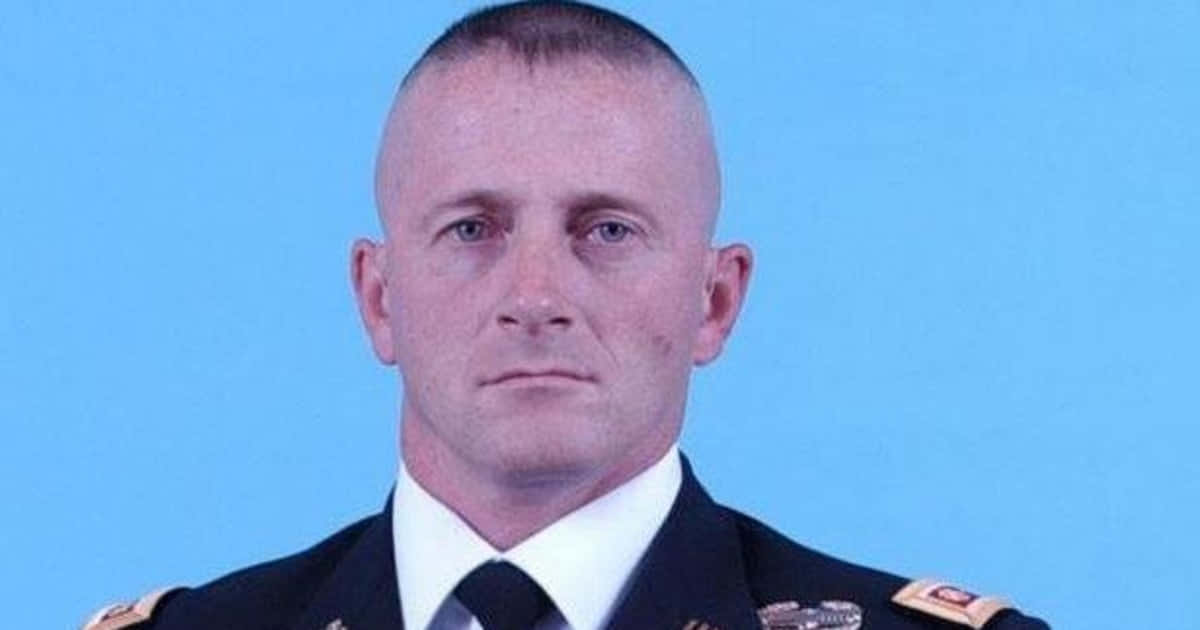 Richard Ojeda Blue Background Background