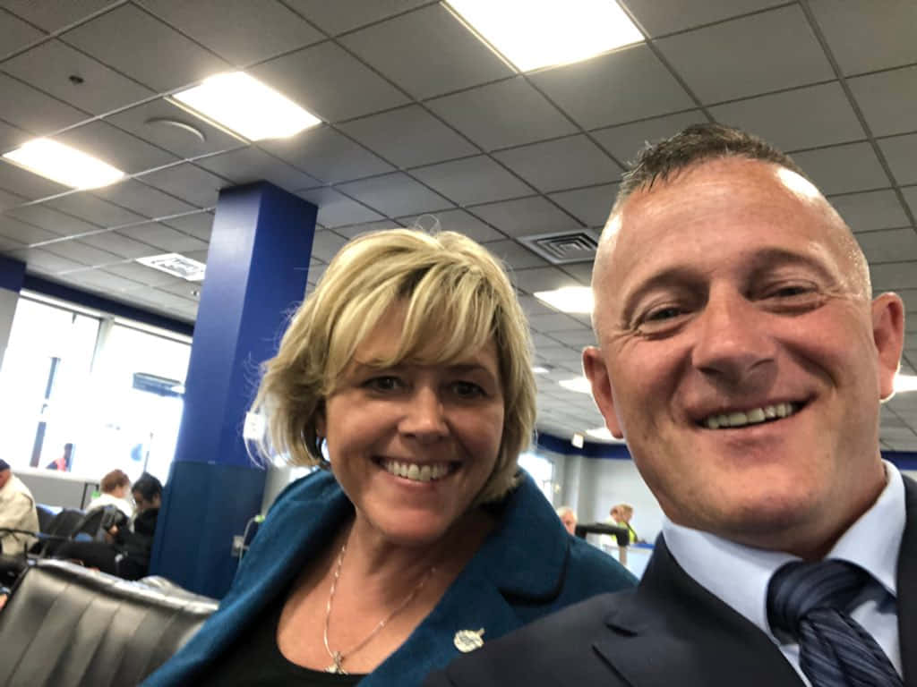 Richard Ojeda Taking A Selfie Background