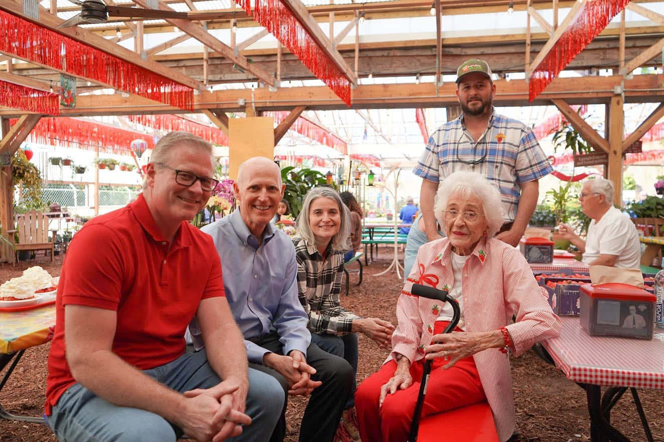 Rick Scott With Parke Family