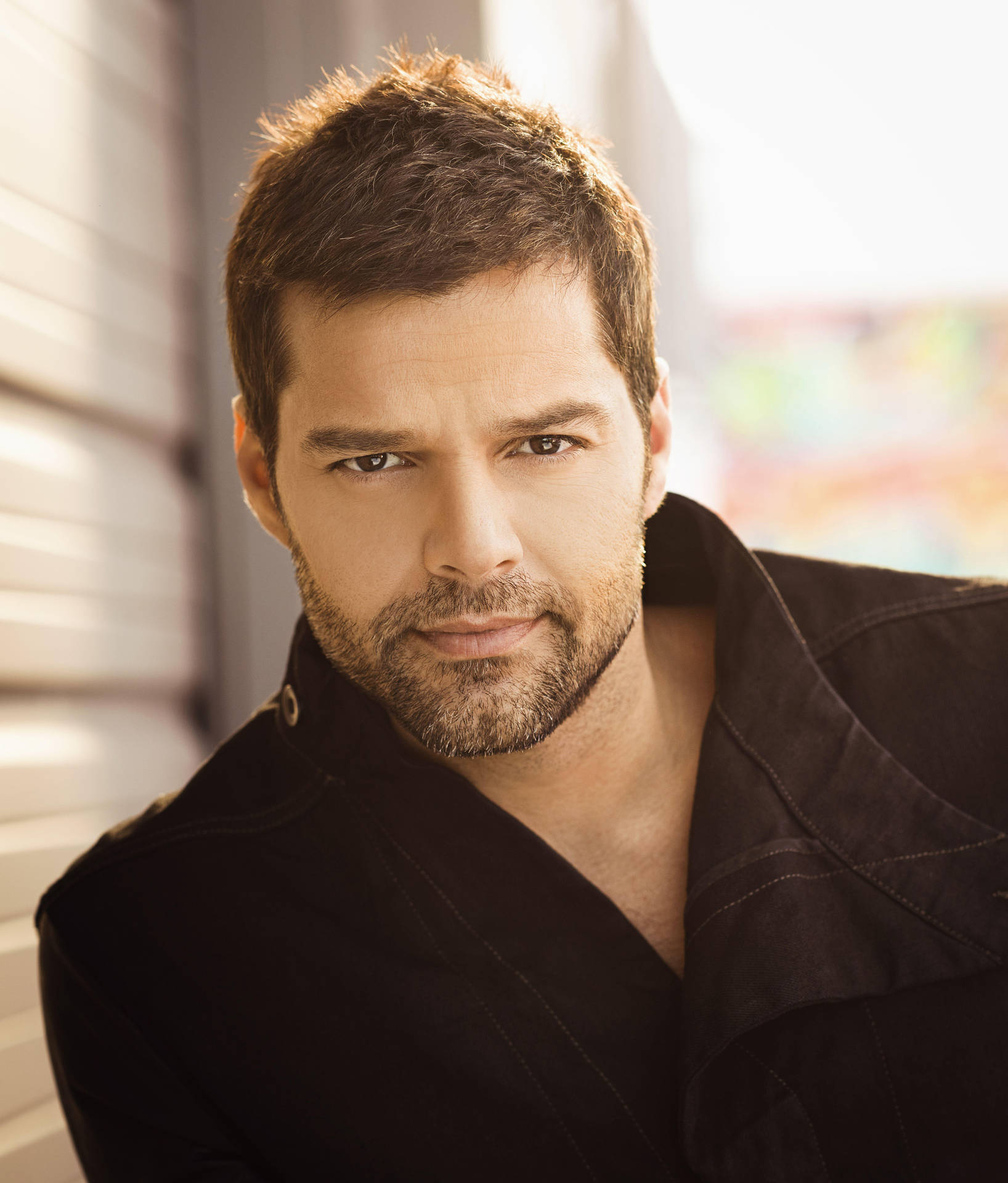 Ricky Martin Gaze Background