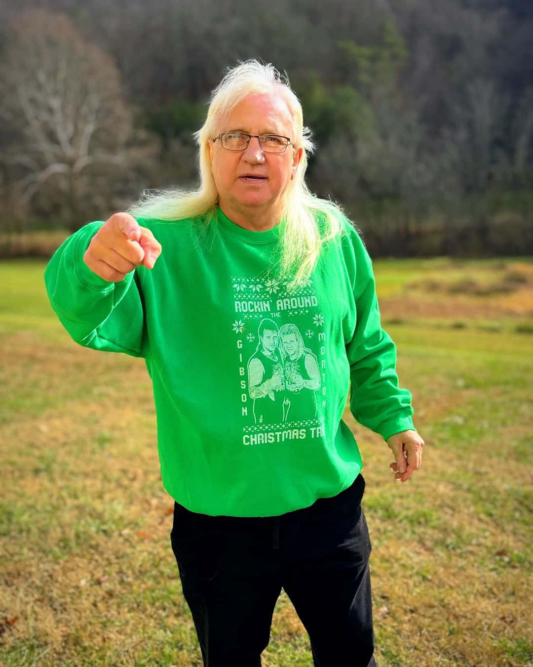 Ricky Morton Pointing Outdoors Background