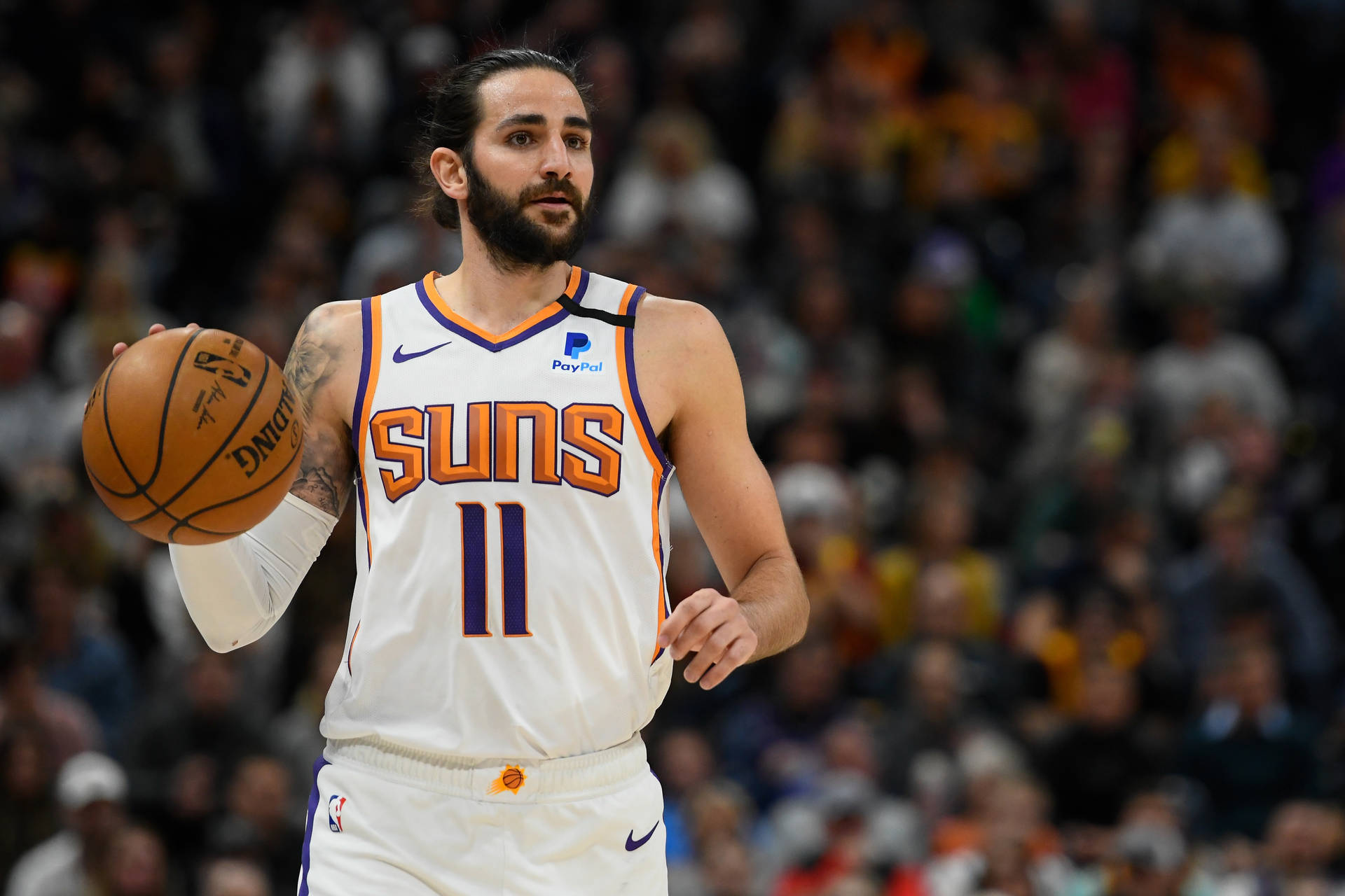 Ricky Rubio In Action For Phoenix Suns Background