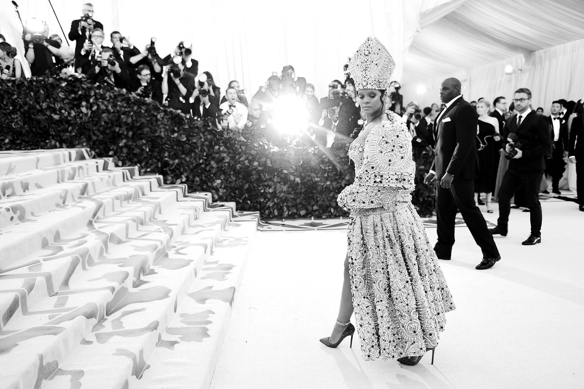 Rihanna Dress At Met Gala Background
