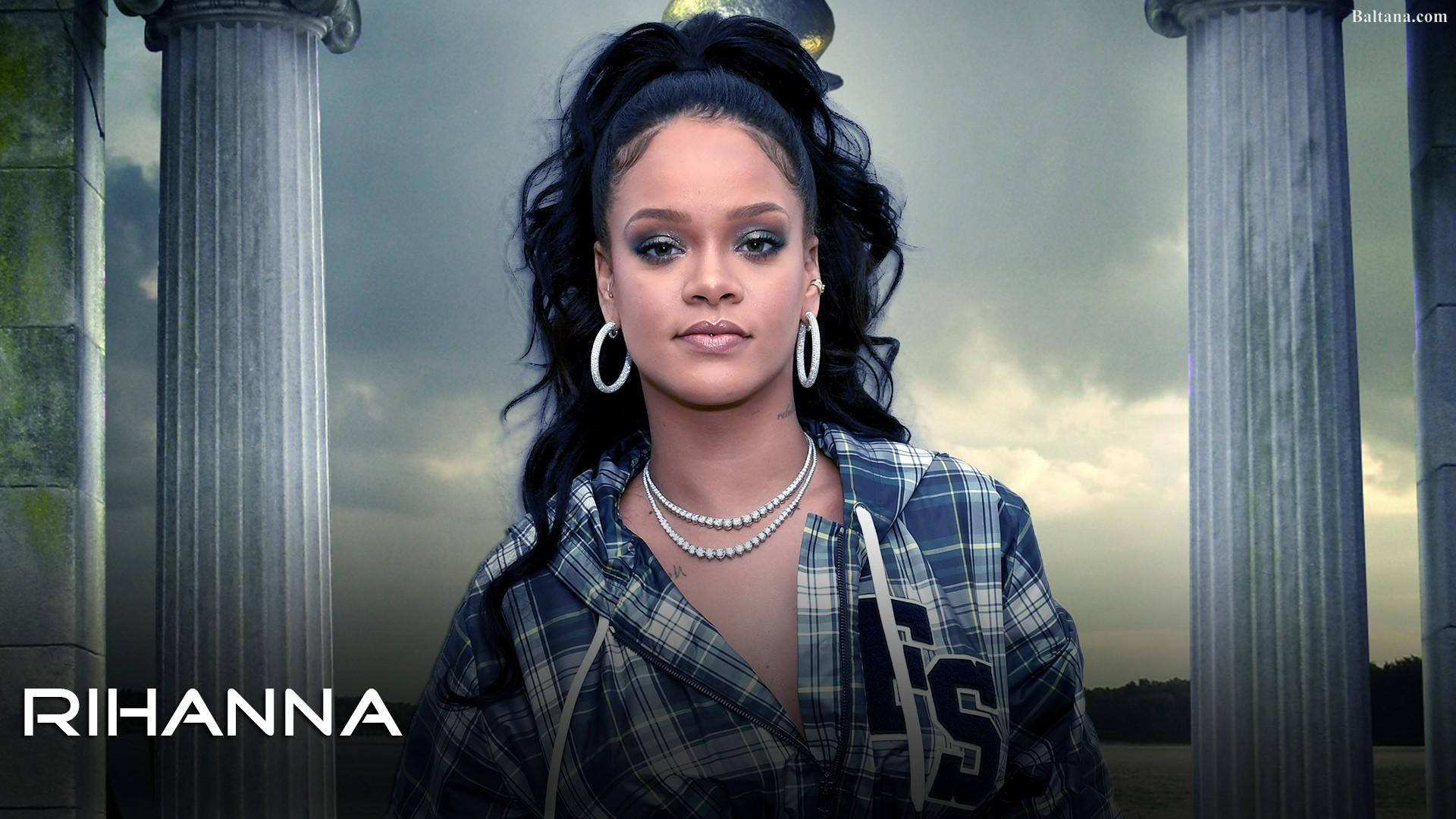 Rihanna Hd Classical Pillars