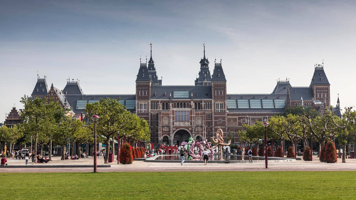 Rijksmuseum During Daytime Background